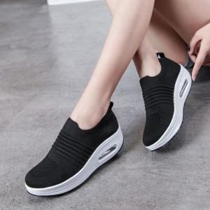 [오노마] ONM 데일리슈즈 런닝화 스니커즈 슬립온 2색 발편한 여성