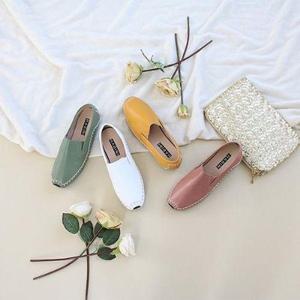 [짝꿍닷컴]스티치 라인 포인트 심플한 라인 로퍼 WAT-1026C