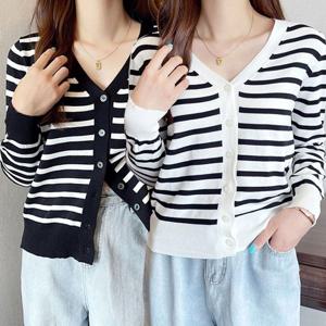여성의류 슬림 디자인 여성 브이넥 스프라이트 니트 가디건