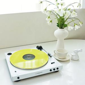 공식수입원 올 화이트 리미티드 에디션 AT-LP60XBT WW 무선 턴테이블