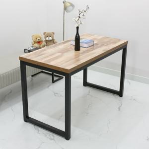 흔들림 걱정 없는 보강대 책상 1200 x 600 네모 프레임 블랙 철재 조립형 사무 책상