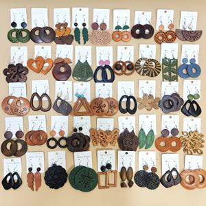 TEMU 10쌍 랜덤 빈티지 에스닉 스타일 여성용 나무 귀걸이, 다양한 디자인과 천연 소재, 데일리 착용 및 선물용, 여성용 드롭 귀걸이 세트