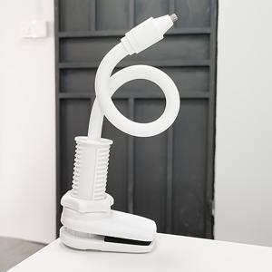 TEMU 유아용 침대 카메라 마운트에 이상적입니다. 이 다용도 클립형 브래킷은 실내 및 실외 사용 모두에 적합하며 원격 모니터링에도 적합합니다. 유니버설 홈 애완 동물 감시를 위한 유연한 호스가 특징입니다. 카메라 마운트는 1/4 Scr를 장착하고 있습니다.