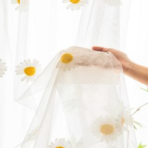 TEMU 데이지 자수 시스루 커튼 2팩 세트, 로드 포켓 걸이형, 햇빛 차단 및 프라이버시 보호, 새해 크리스마스 침실 거실 식당 및 다양한 휴일 장식용 홈