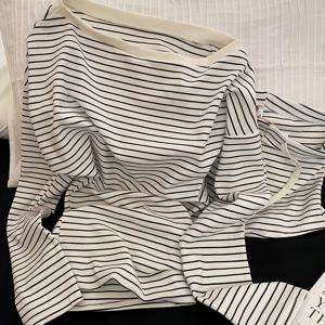 TEMU 2026 여성용 한국식 오프숄더 블랙 앤 화이트 파자마, 봄/여름 슬랜티드 숄더 긴팔 반바지 루즈핏 라운지웨어 세트