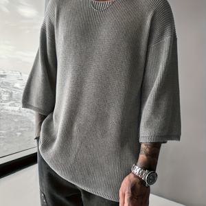 TEMU 남성용 새로운 유럽 및 미국 스타일 니트 스웨터. 라운드넥, 드롭 숄더, 7부 반팔 디자인으로 캐주얼하고 다재다능한 스트리트 스타일을 연출하며 편안한 분위기를 연출합니다.