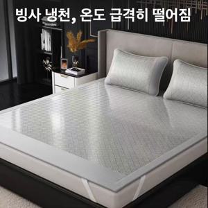 TEMU 2/3개 럭셔리 쿨링 아이스 슬립피 섬유 매트리스 패드 세트.여름용 부드러운 통기성 쿨링 효과.1패드 + 1/2 베개커버 포함.고급 디자인. 접이식 가능. 침실·기숙사·거실 및 야외 캠핑에 적합, 습기 흡수 기능. 모서리 스트랩 장착. 세탁기 사용 가능한 휴대용