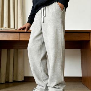 TEMU 남성 봄/여름 캐주얼 바지 - 단색 루즈핏 야외 긴 바지, 드로스트링 디자인의 탄성 허리 밴드, 사이드 포켓, 스포티 스타일 긴 바지, 내구성이 뛰어난 니트 원단으로 제작, 주름 방지