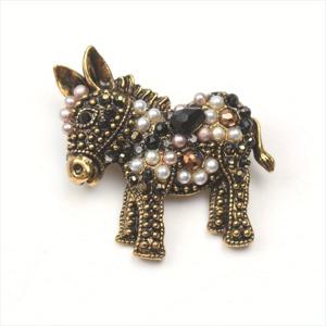 TEMU 귀여운 카툰 동물 브로치 - 신선한 감성 브로치, 남성 의류 가방 액세서리, 패션 선물