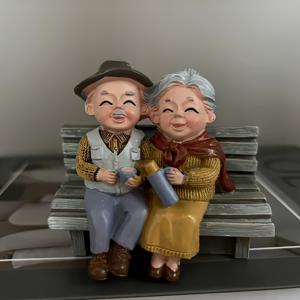 TEMU 매혹적인 노부부 조각상 - 홈 데코용 레진 아트, 발렌타인데이 & 크리스마스 선물로 완벽, 크리스마스, 할로윈, 가을 홈 데코에 다용도 장식품, 수집용 피규어