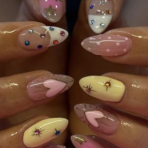 TEMU 프렌치 스타일 도파민 하트 & 스타 아몬드형 프레스온 네일 12세트, 젤리 글루 & 네일 파일 포함. 고내구성으로 우아함을 더하며, 축제, 일상, 학교, 사무실, 파티, 네일 아트, 네일 세트에 완벽