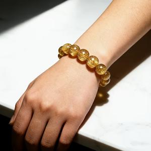 TEMU 남녀 공용 골든 헤어 유리 팔찌 – 10-12mm 비즈 특징, 데일리룩에 적합, 3월 생일 선물, 파티, 발렌타인데이, 설날 및 다양한 행사에 완벽, 합성 헤어 유리 비즈로 제작