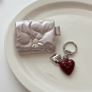 TEMU 정교한 다운 원단 하트 자수 수제 풀커버 플립 소프트 이어폰 케이스 + 하트 펜던트, 2개 세트, 에어팟 4세대/3세대/프로/에어팟프로2/2세대/1세대/프로3에 적합