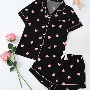 TEMU 여성용 하트 패턴 파자마 세트 (카니발 라마단용), 흰색 및 검정색 반팔 버튼업 상의와 반바지로 구성되어 집에서 편안하게 착용하기에 완벽합니다.