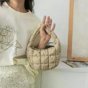 누빔가방 여성토트백 여성 패딩 도트백 핸드백 여성토드백 잔솔 미니 손가방
