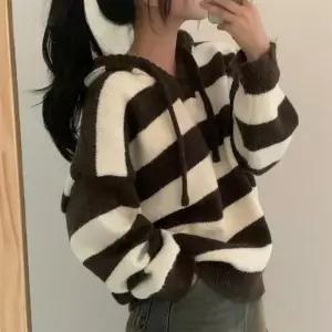 모자 스트라이프 니트 루즈핏 여성 상의 긴팔 후드