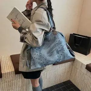천진반여자 캐주얼 빈티지 초가을 데일리룩 가방 대용량 숄더백 KUK3