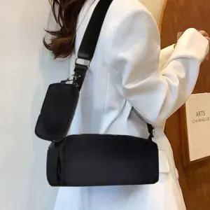 모던 스퀘어 미니파우치 포인트 크로스백 여성 캐주얼
