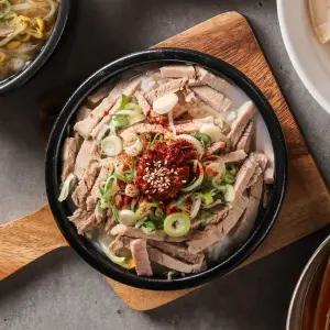 [롯데백화점]제주삼대국수 제주삼대국수 1-2인분 고기국밥 밀키트 100프로 제주산 돼지 사골육수 제주