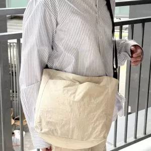 남녀공용 대학생 직장인 크로스백 가방 심플 데일리백 미니핸드폰가방 슬링백가방