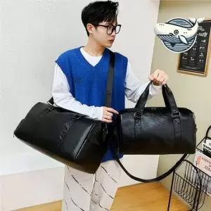 레더 캐리백 여행 필수품 컴팩트 수납 여행백 간편 출장 레더 보스턴백 URK 여행용