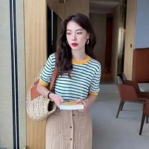 프렌치 배색 스트라이프 반팔 여름 니트