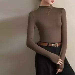 1005667 스판 슬림핏 하프넥 티셔츠