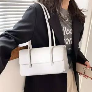 (AN6076) 패딩 구름백 여성 보조 지갑 패션잡화 덤블 여행 백