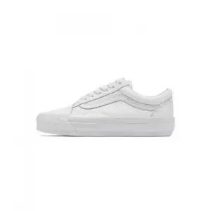 반스 MUST IT_VANS 프리미엄 올드스쿨 LX - 레더) 화이트 VN000CQDWWW1