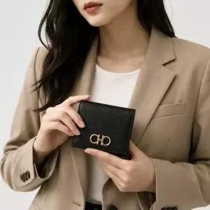 페라가모 26SS 간치니 반지갑 726512) 22D780 0726512