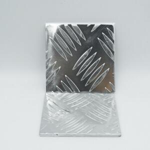 두께 1.5mm 2mm 3M 호환m 4mm 6mm 알루미늄 트레드플레이트 체커 킥 트레드 플레이트 시트