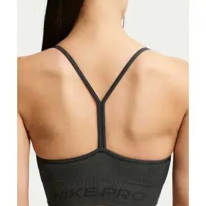 [나이키] NIKE 프로 심리스 라이트 서포트 패드 스포츠 브라 W - 다크 스모크 그레이 IB9844-070 4