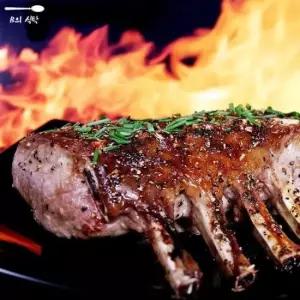 돼지 B의식탁 캠핑 고기 바베큐 스테이크 돈마호크1kg