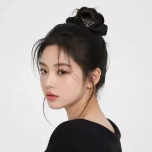 프라다 26SS 삼각로고 곱창 헤어밴드 1IF015 2DMI F0632