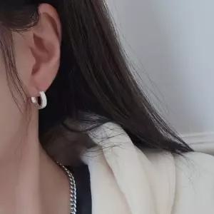 실버925 국내제작 링 에폭시 실버 이어링 데일리 은귀걸이 SILVER) 은귀걸이 귀걸이