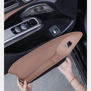 W214 자동차 도어 사이드 가죽 보관함 정리함 메르세데스-벤츠 호환 E 클래스 E300L E260 용 앞 슬롯
