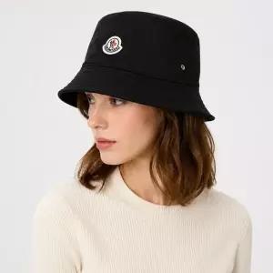 몽클레어 로고 여성 버킷햇 3B00052-57843-999