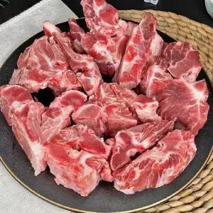 국내산 찜 감자탕용 한돈 등뼈 1kg