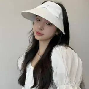 [패션] 휴대용 리본 와이드 챙 자외선 차단 썬캡 화이트 돌돌이 모자