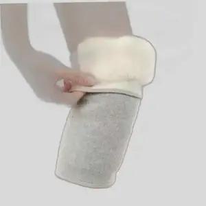 겨울철 무릎 따뜻함 안겨주는 벨벳 워머 패드