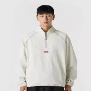 엄브로 UQ323CWT99 ECR0 맨투맨 캐주얼 HBL 로얄 컬리지 스탠넥 아노락 베이지 99 5434481