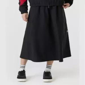 엄브로 UQ322CSK92 BLK0 캐주얼스커트 여름스커트 HBL 로얄 컬리지 우먼스 플레어 스커트 블랙 92 5434434