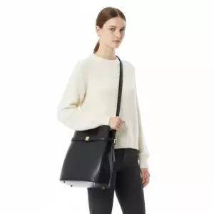 토템(TOTEME) 26SS Belted leather bucket bag 244-WAL0048-LE0025 001) 벨티드 레더 버킷백)