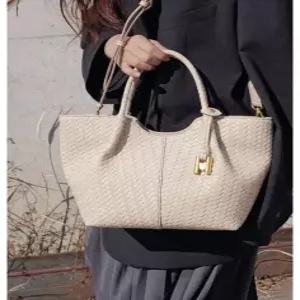 (H-ARCO Weave) 아르코 위빙 아이보리 토트 M HIBA6E365IV