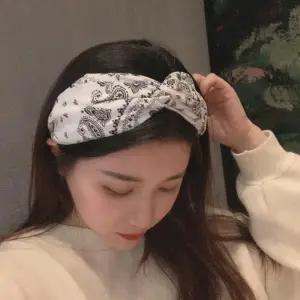 [룽스_64]패턴 반다에덴스타일 반묶음자개핀 넓은 헤어