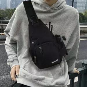 보틀 포켓 포인트 캐주얼 슬링백 가방 남성가방 크로스백