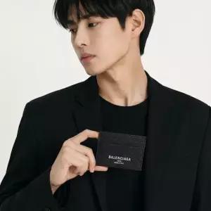 발렌시아가 배송 카드홀더 슬롯 에브리데이 594309 1IZI3 1090