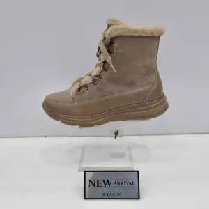 미셸by탠디 여성 4CM 퍼디테일 스웨이드 리본끈 디테일 겨울 퍼부츠  NX22503B
