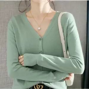 베르 니트가디건 Standard Fit 6color 무지가디건 봄가디건 브이넥 여름 여자 여성 크롭