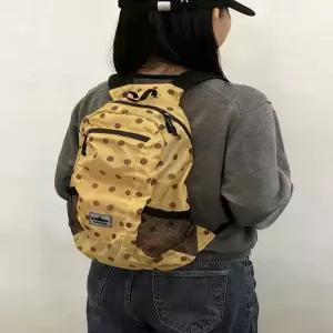 Heisan 폴카 도트 대용량 여행 배낭 경량 야외 하이킹 가방 학생 책가방 통근 스타일 지퍼 클로저